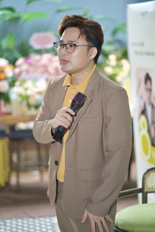 Quốc Trần đứng lớp tại workshop